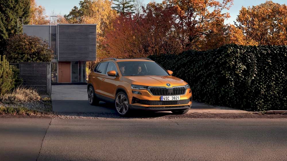 So s&aacute;nh Skoda Karoq v&agrave; Honda CR-V tại Việt Nam: Đ&aacute;nh gi&aacute; về Thiết kế, Nội thất, Động cơ v&agrave; Cảm gi&aacute;c l&aacute;i