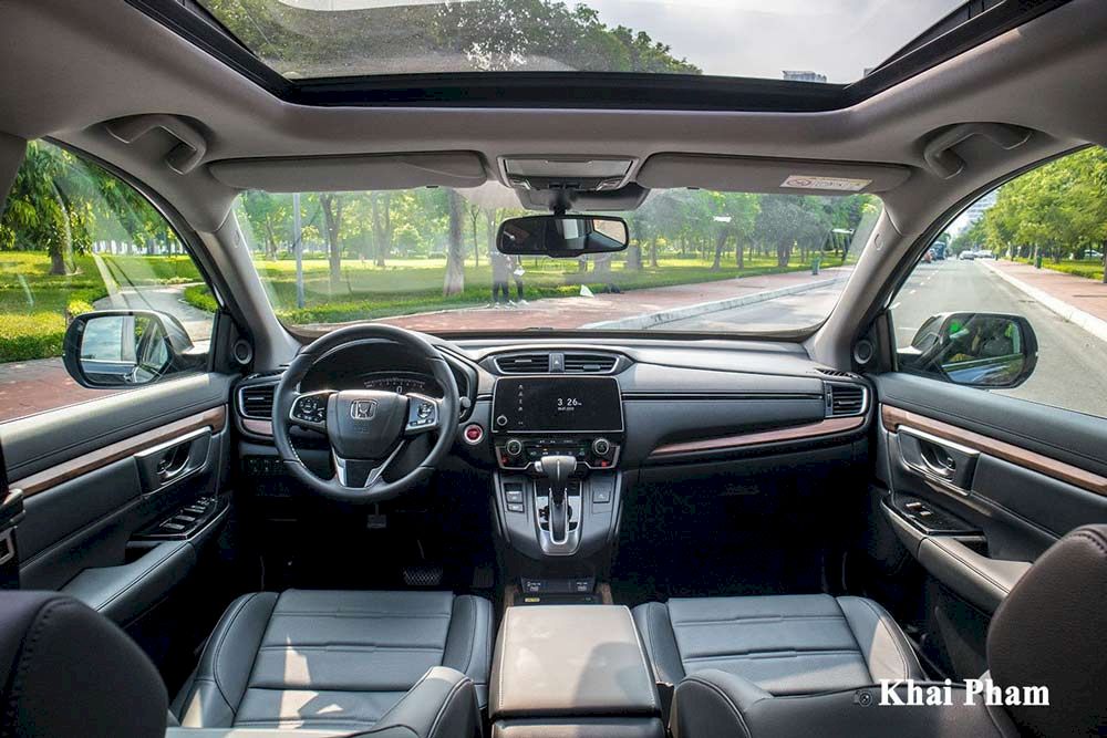 So s&aacute;nh Skoda Karoq v&agrave; Honda CR-V tại Việt Nam: Đ&aacute;nh gi&aacute; về Thiết kế, Nội thất, Động cơ v&agrave; Cảm gi&aacute;c l&aacute;i