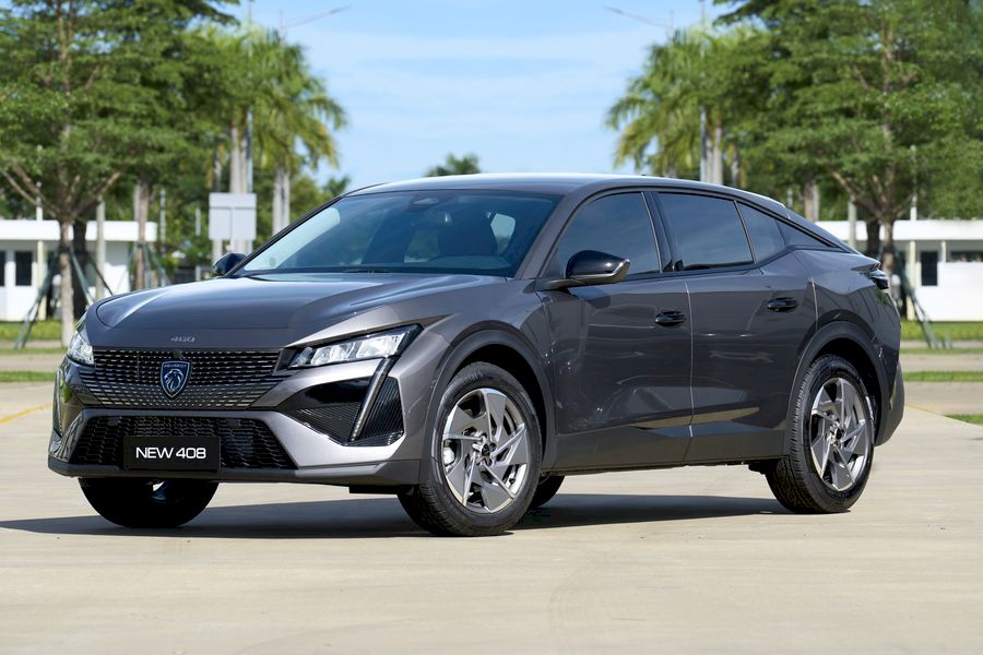 So s&aacute;nh Skoda Karoq vvs Peugeot 4008 mới ra mắt: Trải nghiệm để chọn mua