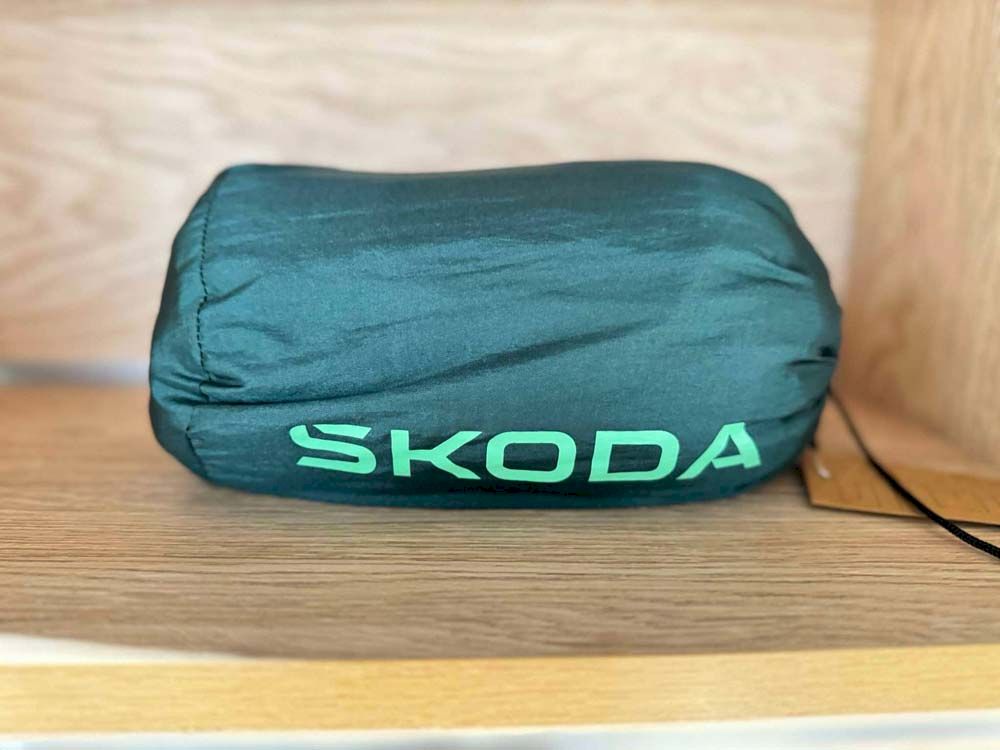 Danh sách phụ kiện và đồ chơi chính hãng nhập CH Séc dành cho xe ô tô Skoda