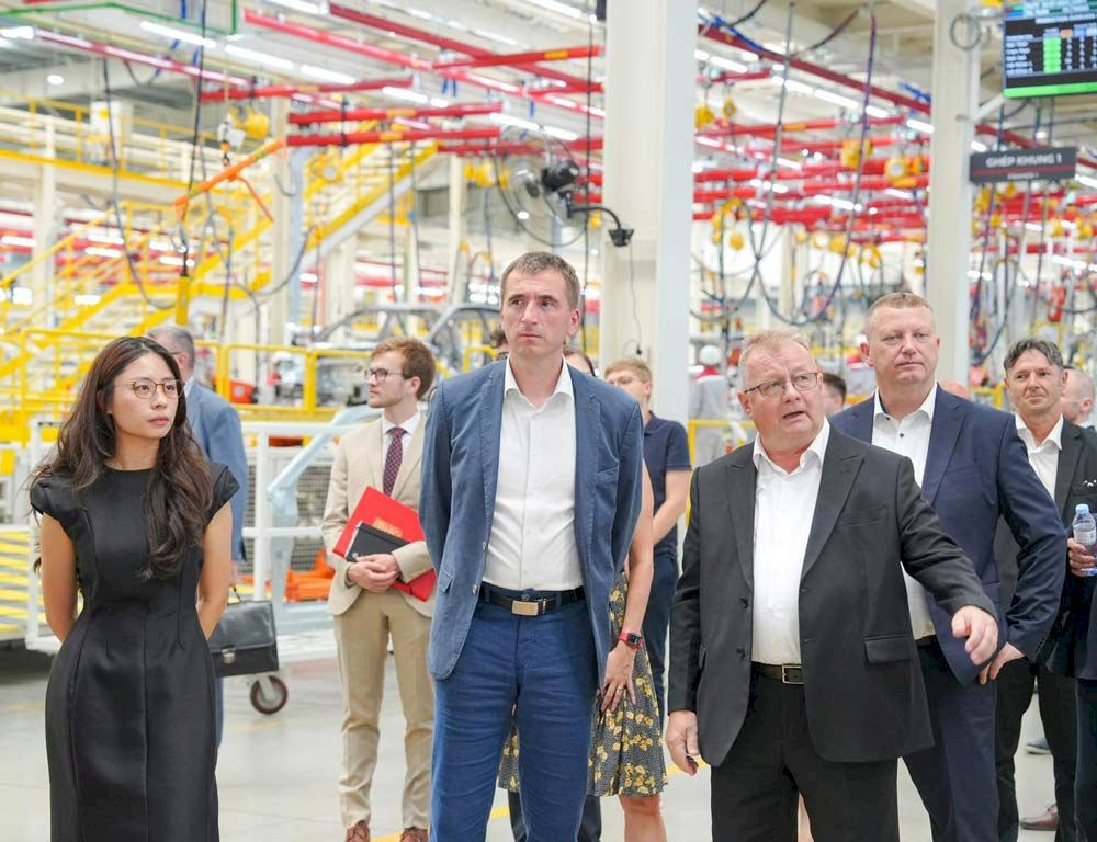 Skoda Kushaq – Mẫu SUV châu Âu đầu tiên được sản xuất tại Việt Nam, Bộ trưởng Séc trực tiếp lái thử