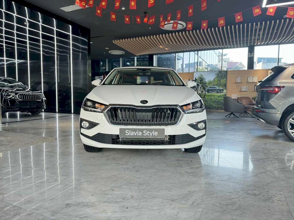 SKODA SLAVIA: SEDAN CHUẨN ÂU CÓ LÀM NÊN CHUYỆN ?