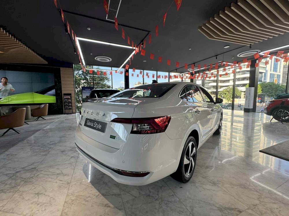 SKODA SLAVIA: SEDAN CHUẨN ÂU CÓ LÀM NÊN CHUYỆN ?