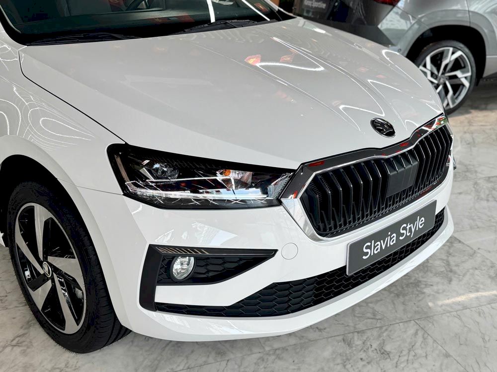 SKODA SLAVIA GIÁ TỪ 421 TRIỆU, CHỌN PHIÊN BẢN NÀO : ACTIVE , AMBITION HAY STYLE ?