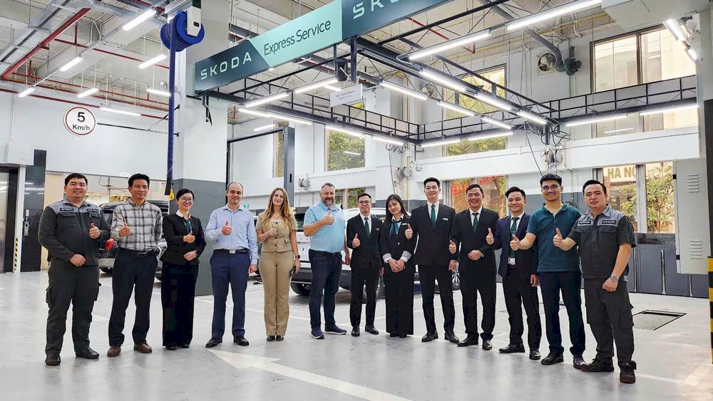 Chuy&ecirc;n gia Skoda Auto thăm xưởng Dịch vụ Skoda Thăng Long
